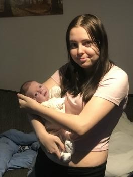 Sasha and baby Marnie who died after spending time on the NICU
