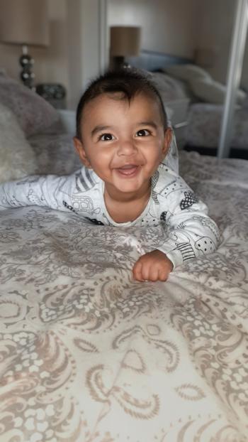 Siyan rainbow baby after his mum experienced baby loss multiple times.