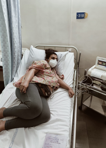 Parthavi in hospital before her rainbow baby arrived.